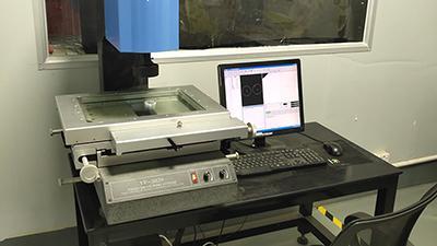 Two-dimensional measuring instrument