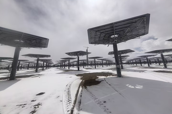 Linear Actuator U23D Support the Construction of a 100MW Tower-Type CSP Plant
